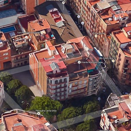 Rainbow Apartment Барселона Екстериор снимка
