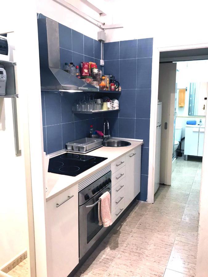 Rainbow Apartment Барселона Екстериор снимка