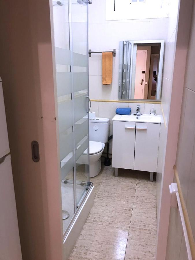 Rainbow Apartment Барселона Екстериор снимка